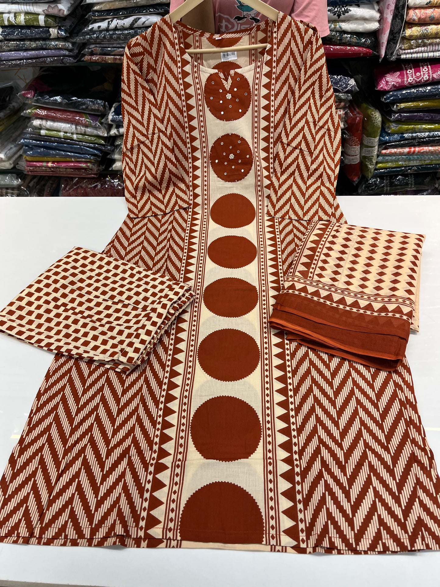 BATIK printed premium kurta set, cambric cotton fabric with highlighting on neckline (along with cotton dupatta)