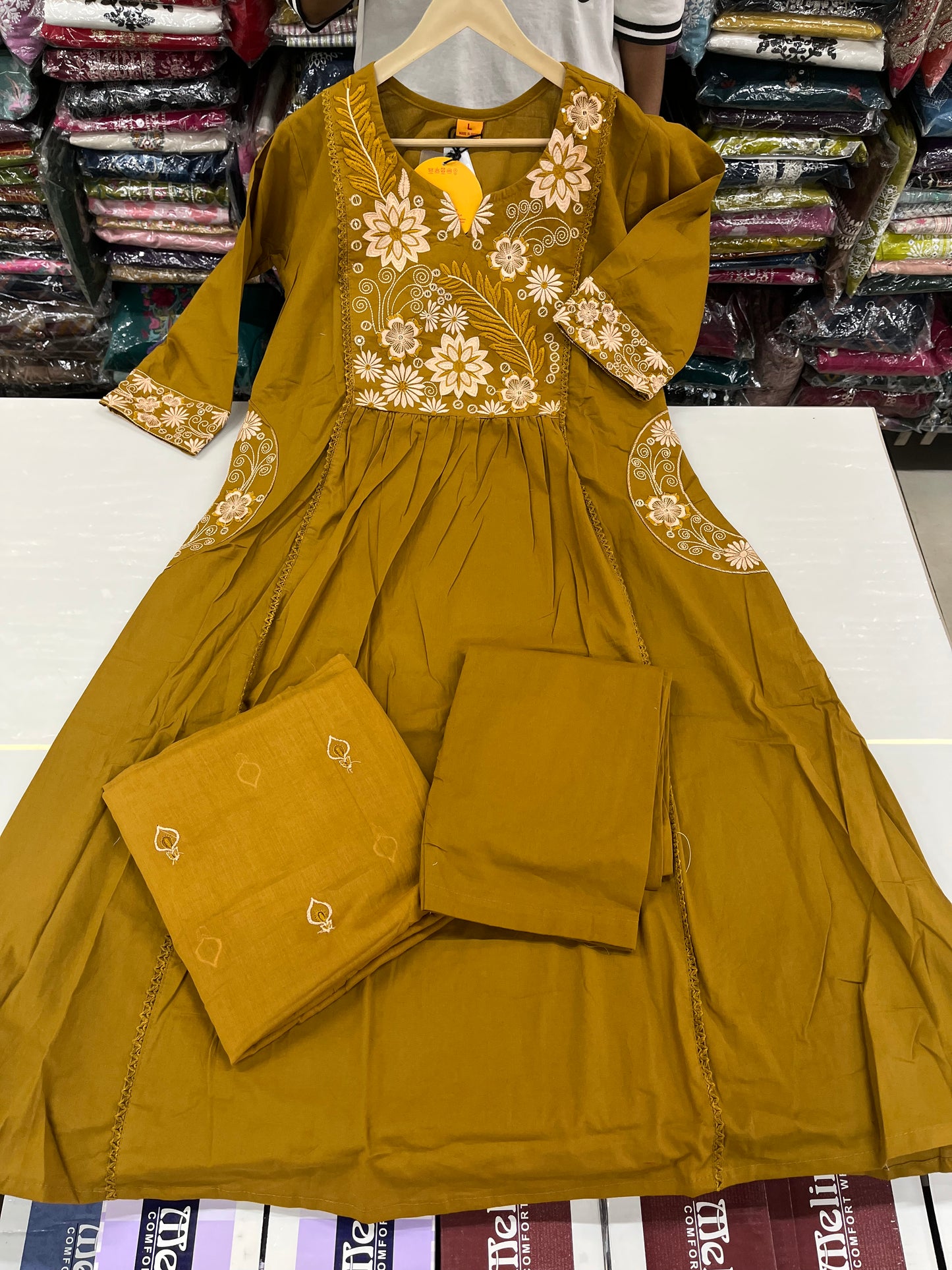 READYMADE THREAD-WORK FROCK (POCKET STYLE)