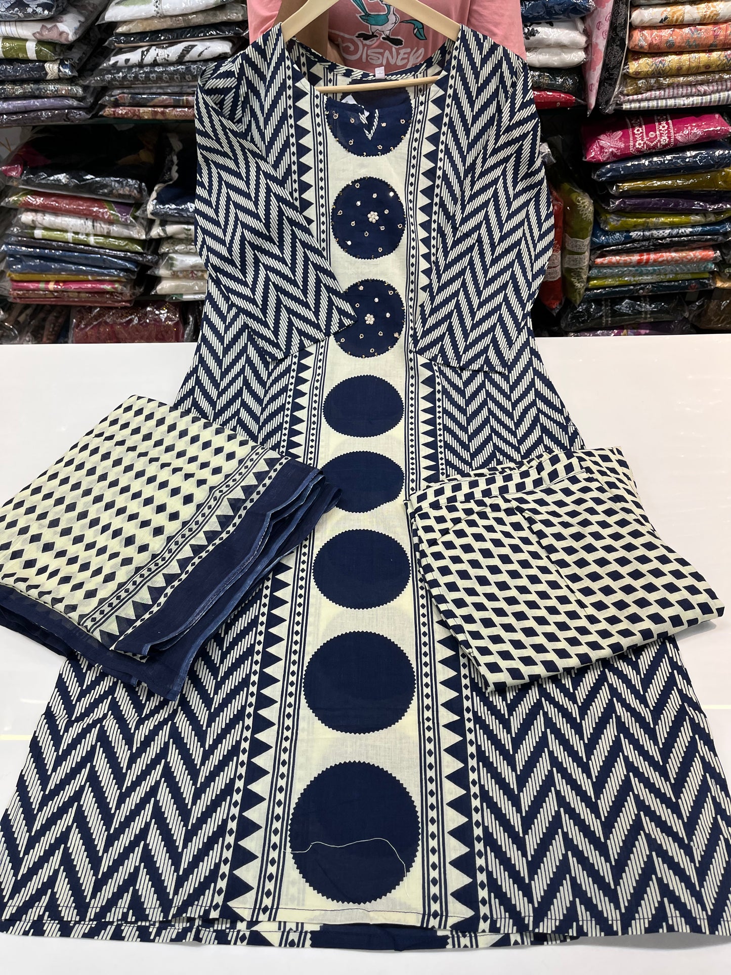 BATIK printed premium kurta set, cambric cotton fabric with highlighting on neckline (along with cotton dupatta)