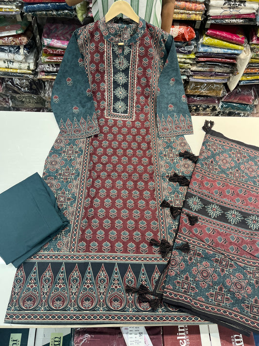 LUXURY Premium kurta set, pure cotton fabric with beautiful sequence embroidery on neckline (along with digital cotton dupatta with TASSELS)