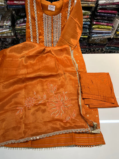 Jacquard shimmer partywear kurta set, with premium PAKISTANI lace work and MIRRORS work (along with shimmer thread embroidered dupaptta)